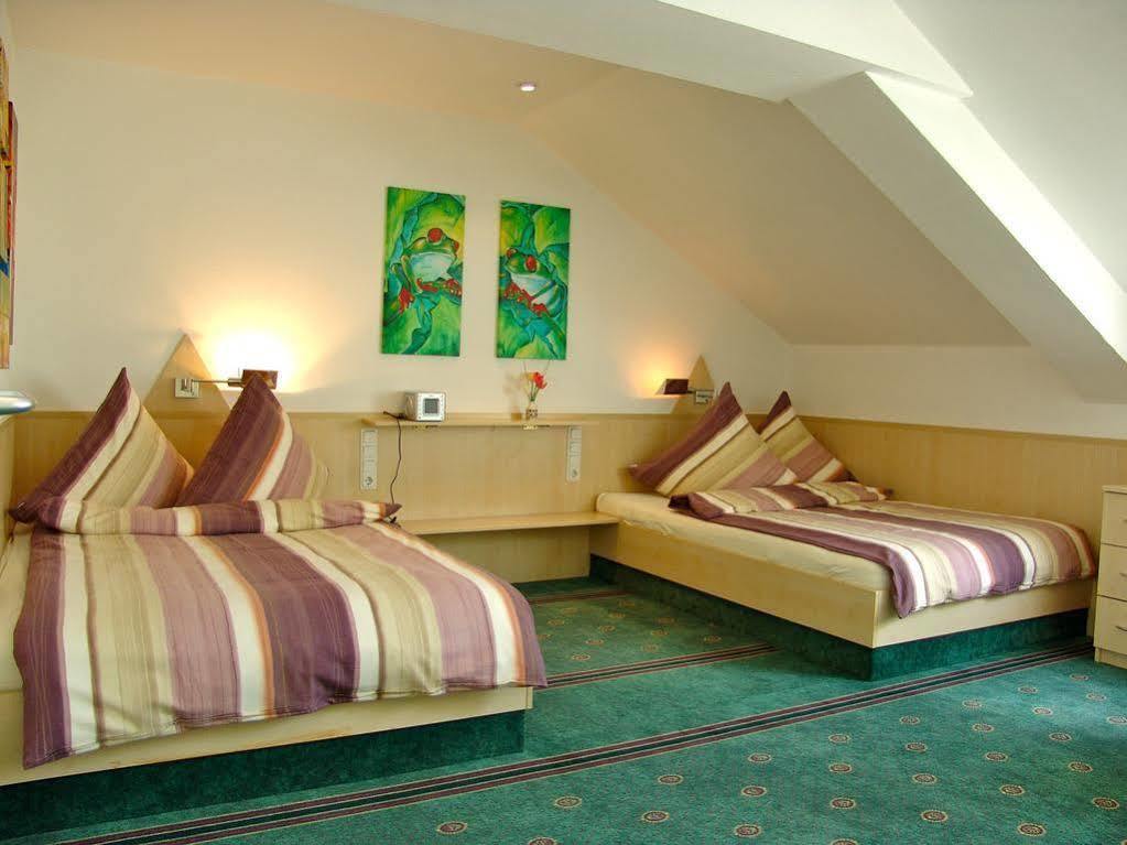 Hotel Scheidberg Wallerfangen Kültér fotó