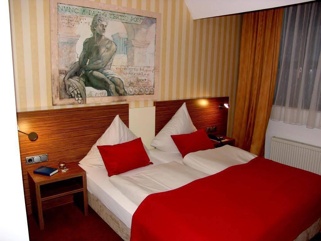 Hotel Scheidberg Wallerfangen Kültér fotó